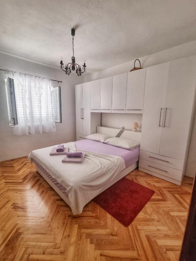 Lukica Apartment Sveti Juraj Exterior photo